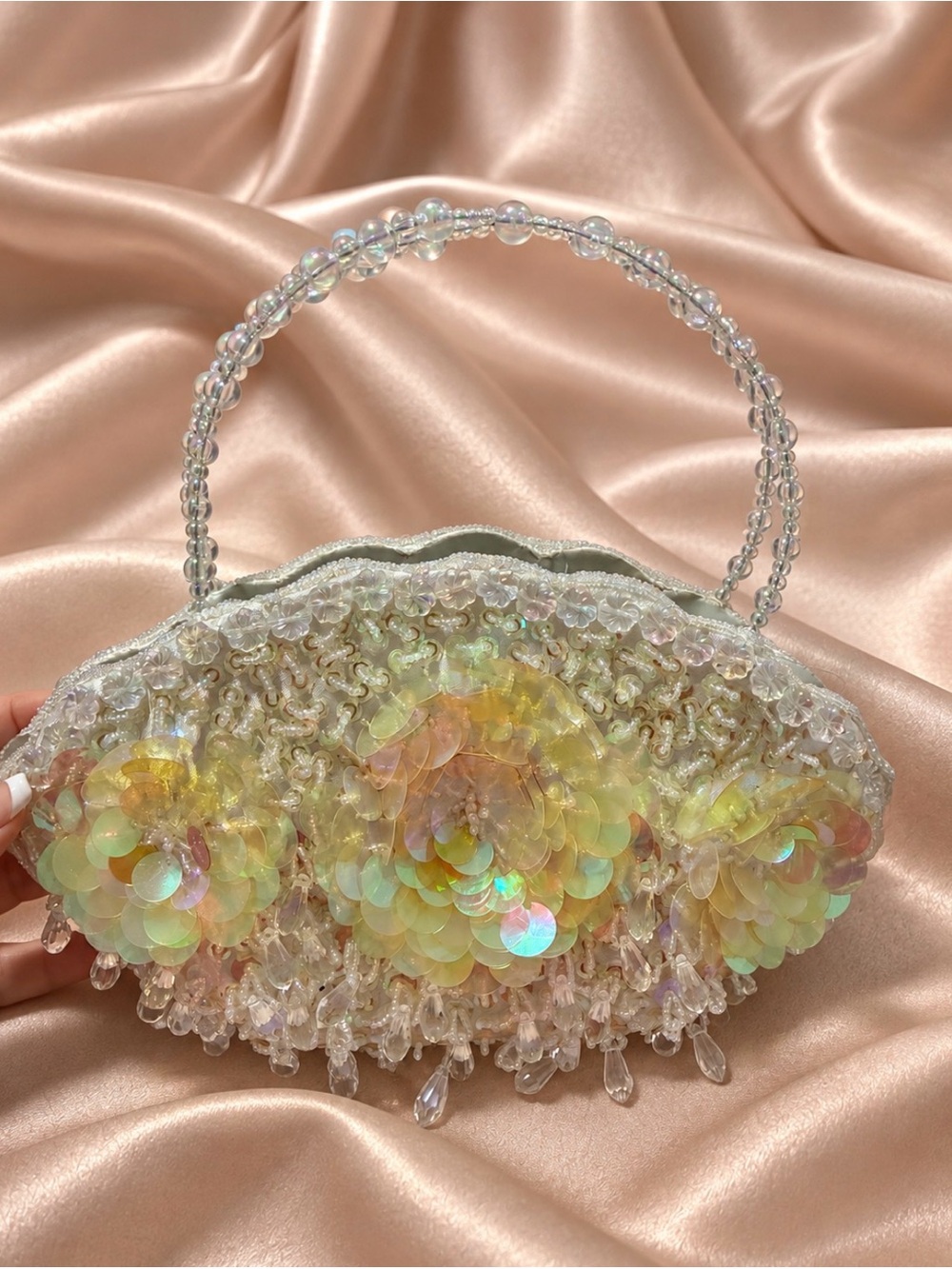 Iridescent Sequin Floral Beaded Handbag - White